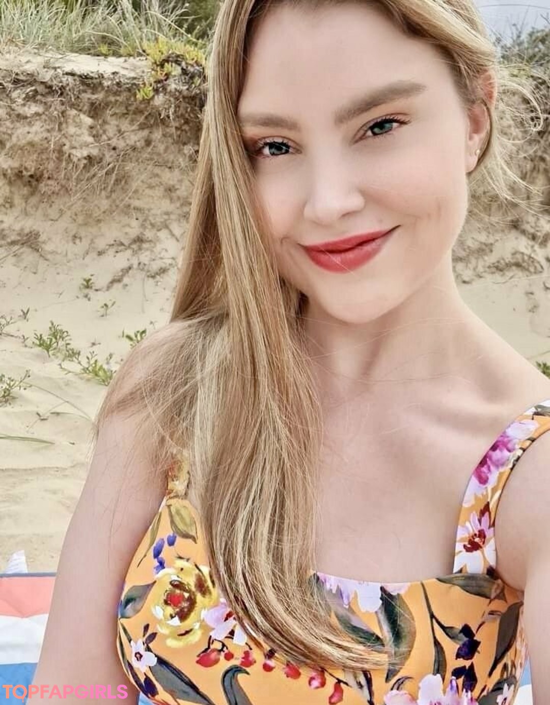 Foto desnuda filtrada de OnlyFans de Tiahlicious #303 Foto desnuda filtrada de OnlyFans de Tiahlicious #303