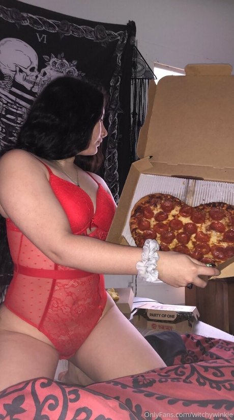 Foto desnuda filtrada de OnlyFans de Witchywinkie
