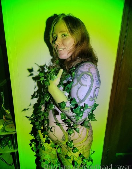 Redhead_raven