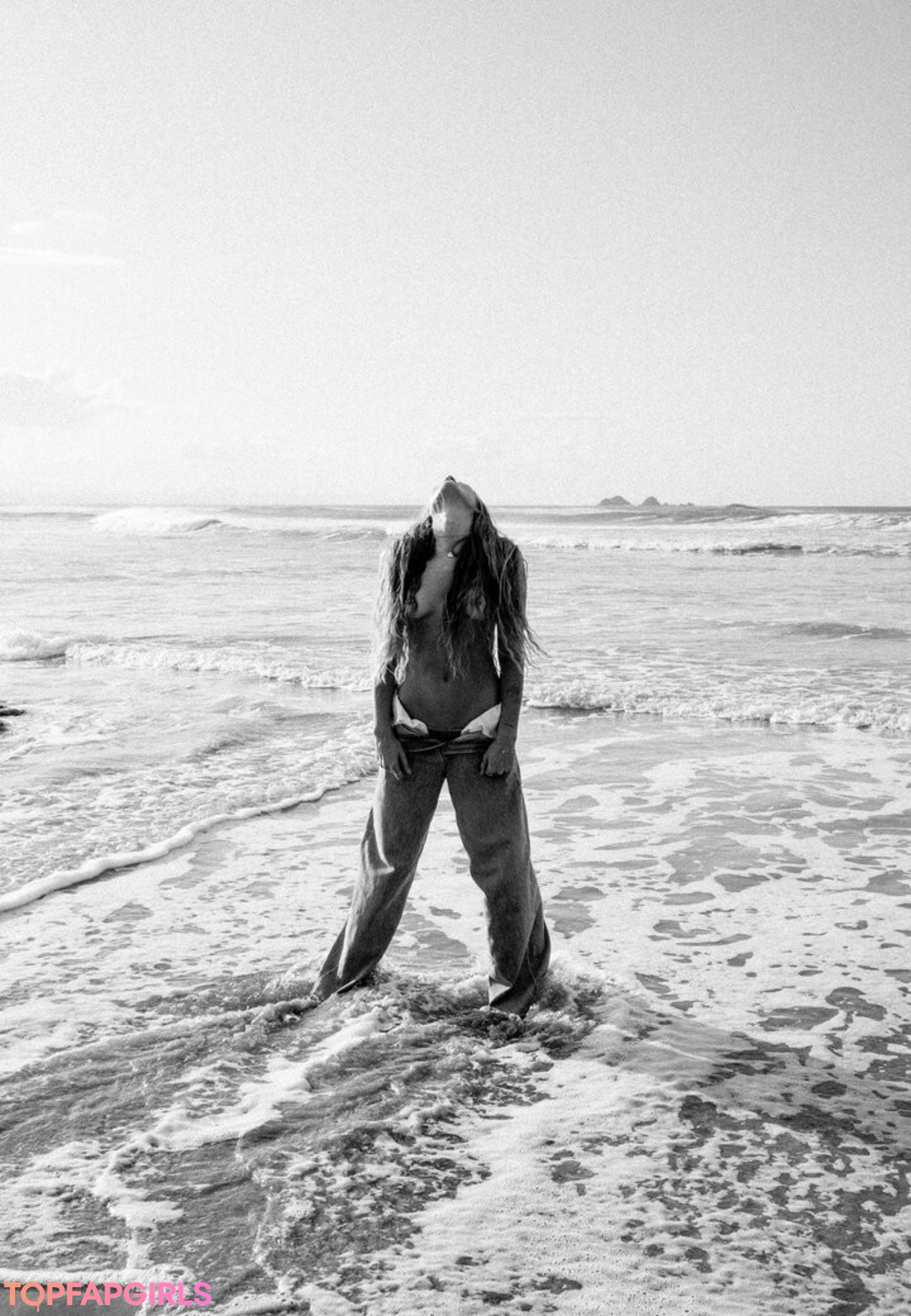 Foto desnuda filtrada de OnlyFans de Sjana Elise Earp #3 Foto desnuda filtrada de OnlyFans de Sjana Elise Earp #3