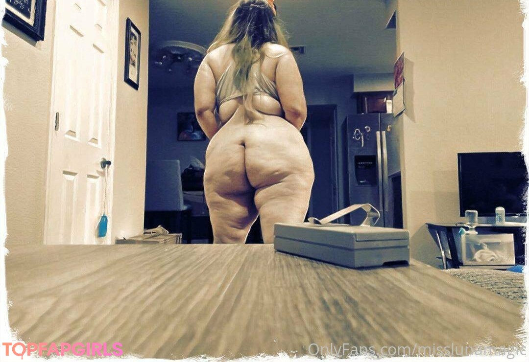 Foto desnuda filtrada de OnlyFans de Misslunamagic #127 Foto desnuda filtrada de OnlyFans de Misslunamagic #127