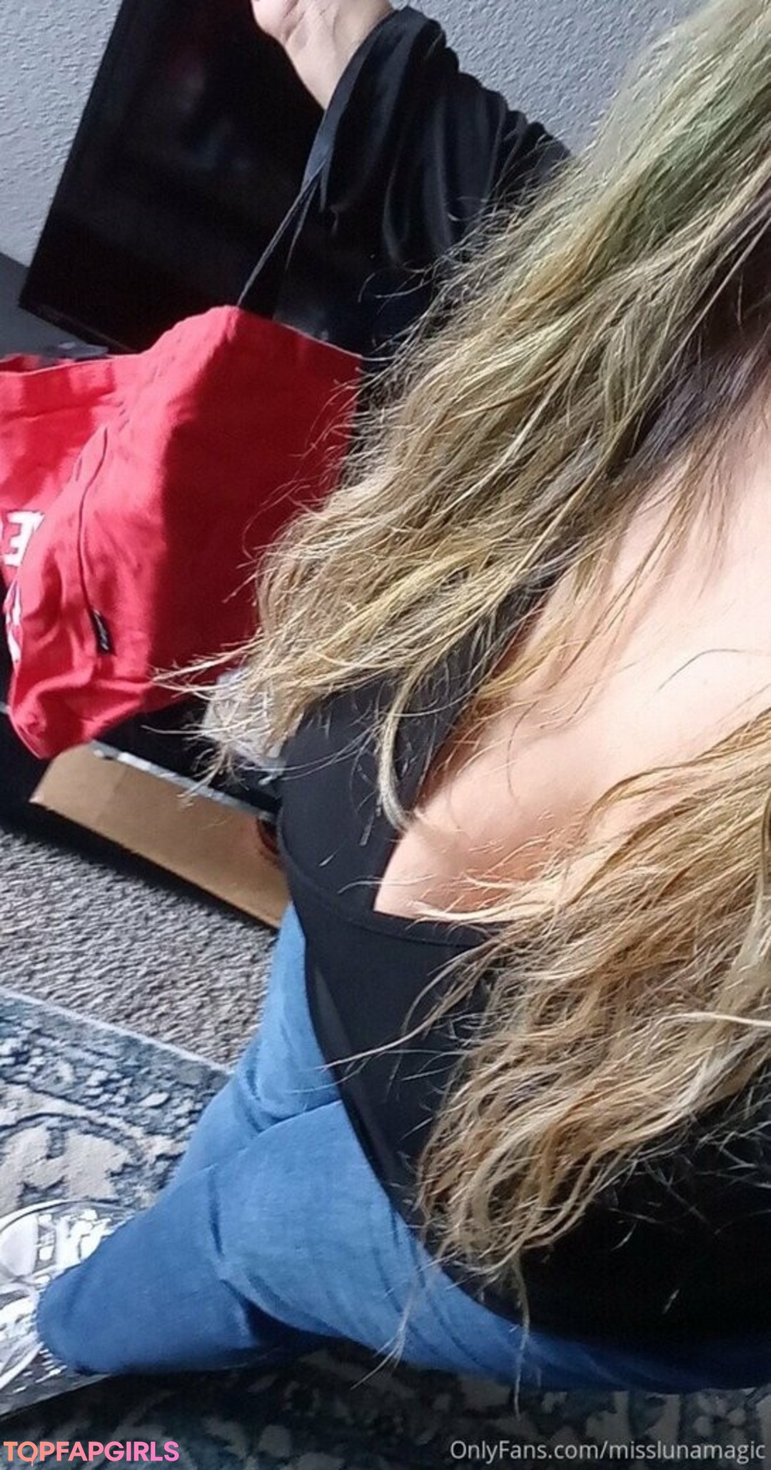 Foto desnuda filtrada de OnlyFans de Misslunamagic #172 Foto desnuda filtrada de OnlyFans de Misslunamagic #172