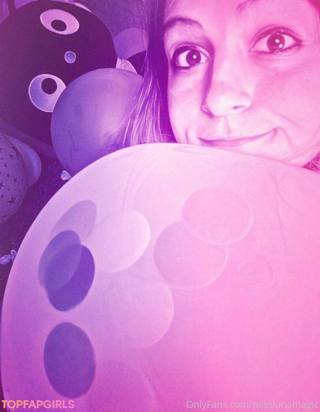 Foto desnuda filtrada de OnlyFans de Misslunamagic #179 Foto desnuda filtrada de OnlyFans de Misslunamagic #179