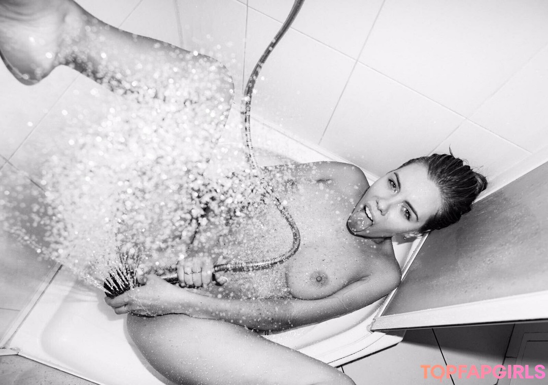 Foto desnuda filtrada de OnlyFans de Stefaniisabel #19 Foto desnuda filtrada de OnlyFans de Stefaniisabel #19