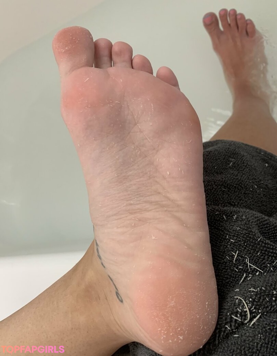 Foto desnuda filtrada de OnlyFans de Realgarnetrose #209 Foto desnuda filtrada de OnlyFans de Realgarnetrose #209