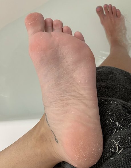 Foto desnuda filtrada de OnlyFans de Realgarnetrose