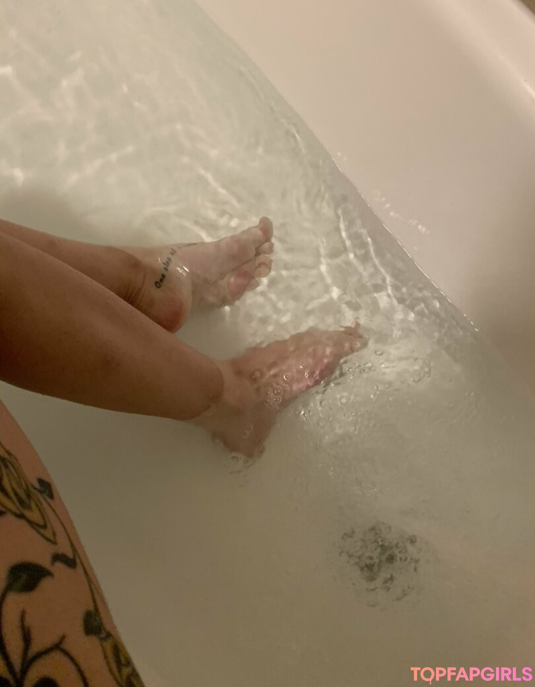 Foto desnuda filtrada de OnlyFans de Realgarnetrose #60 Foto desnuda filtrada de OnlyFans de Realgarnetrose #60