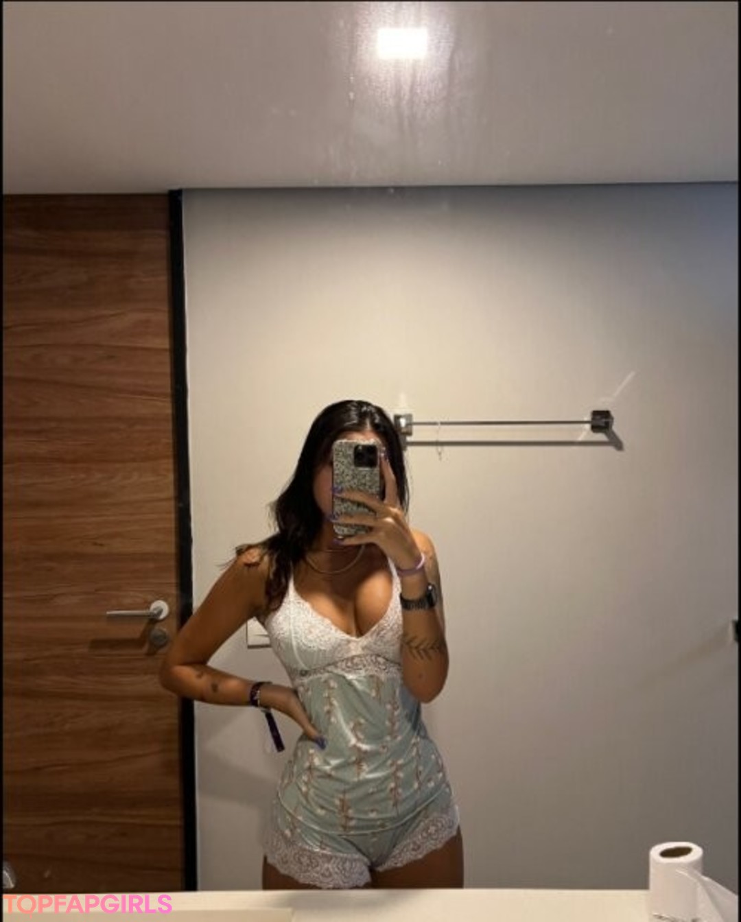 Foto desnuda filtrada de OnlyFans de Gabimfmoura #7 Foto desnuda filtrada de OnlyFans de Gabimfmoura #7