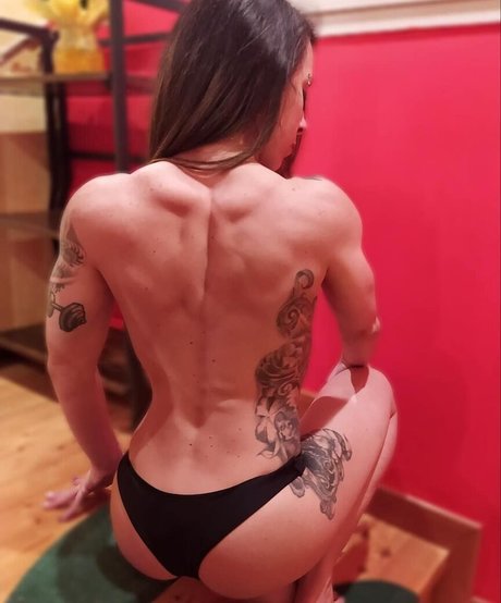Angela_schwarzy