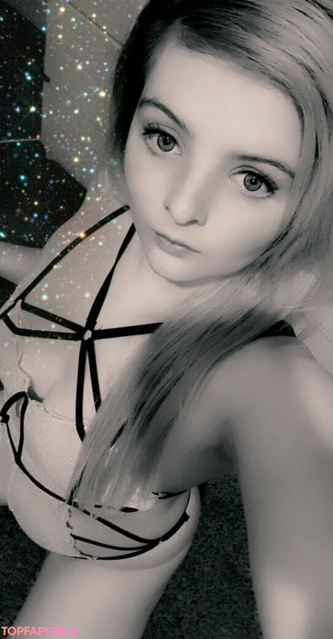 Foto desnuda filtrada de OnlyFans de Alexxxuncensoredx #196 Foto desnuda filtrada de OnlyFans de Alexxxuncensoredx #196