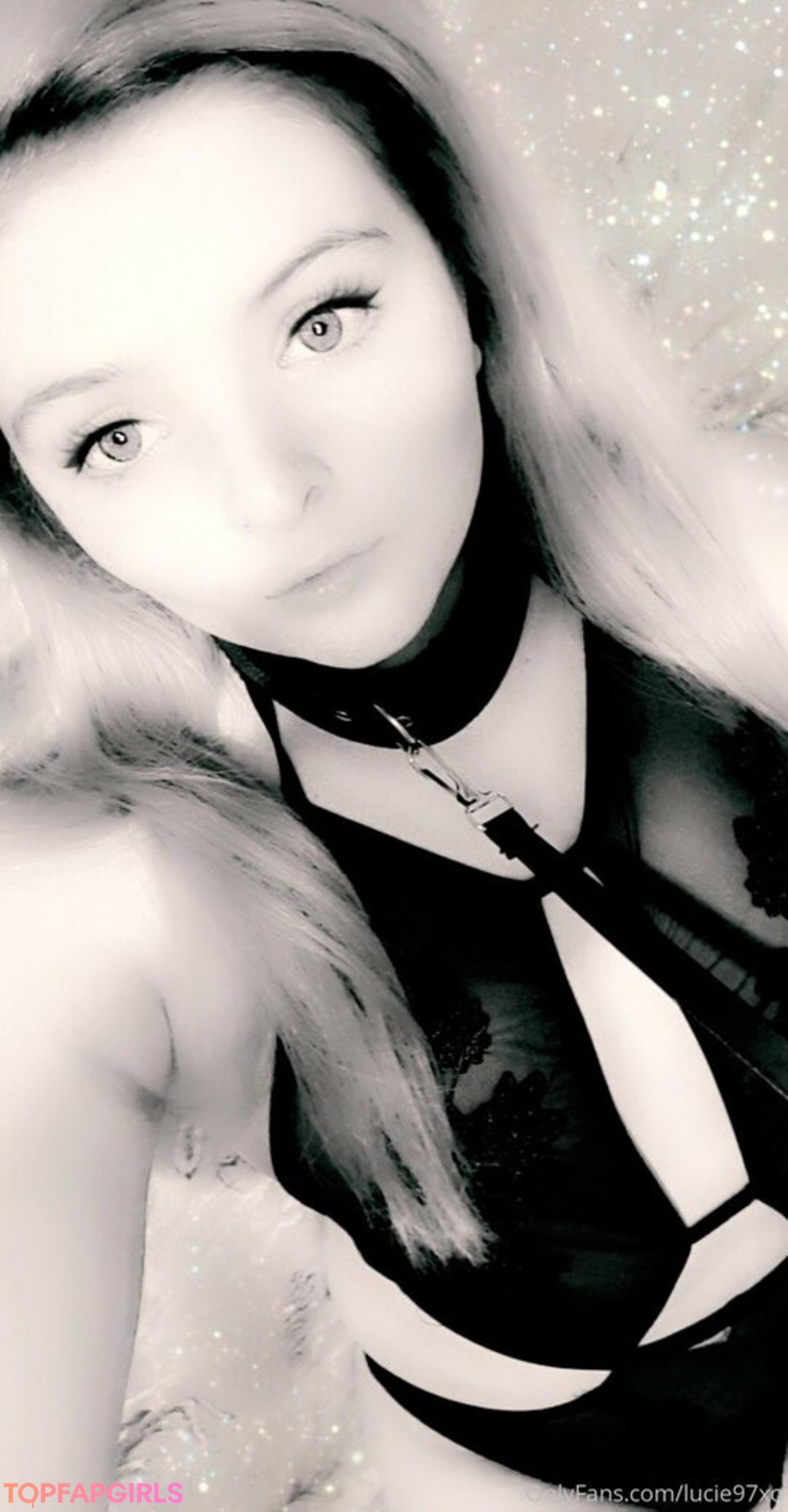 Foto desnuda filtrada de OnlyFans de Alexxxuncensoredx #536 Foto desnuda filtrada de OnlyFans de Alexxxuncensoredx #536