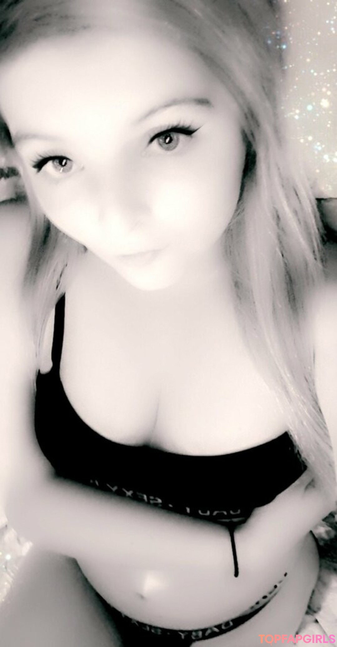 Foto desnuda filtrada de OnlyFans de Alexxxuncensoredx #551 Foto desnuda filtrada de OnlyFans de Alexxxuncensoredx #551