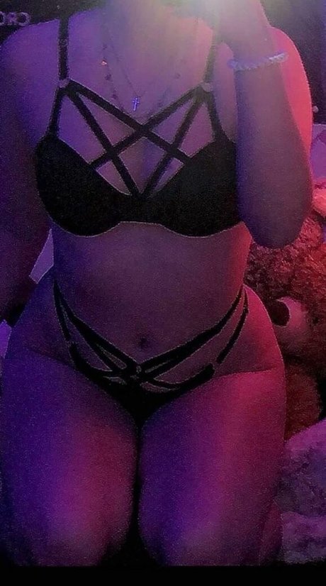 Gothqueenos