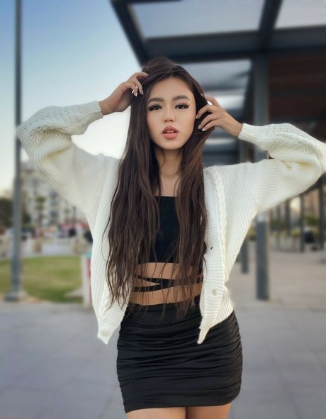 Zhang