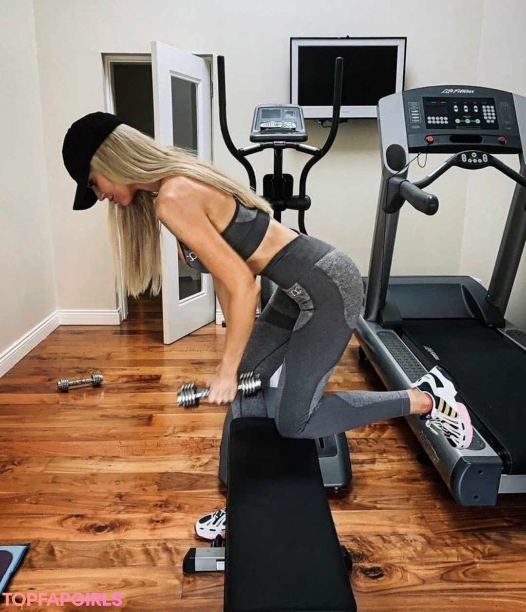 Foto desnuda filtrada de OnlyFans de Rosanna Davison #3 Foto desnuda filtrada de OnlyFans de Rosanna Davison #3