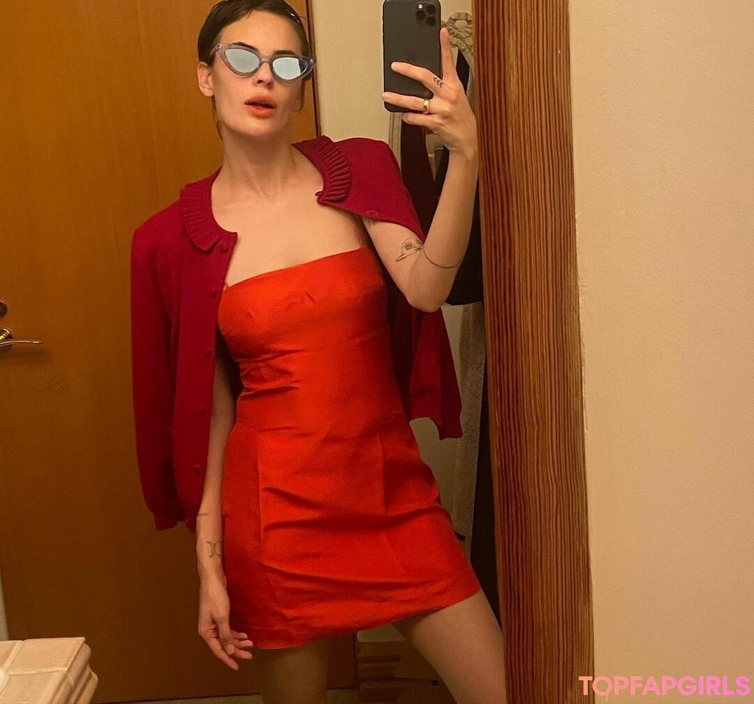 Foto desnuda filtrada de OnlyFans de Tallulah Willis #28 Foto desnuda filtrada de OnlyFans de Tallulah Willis #28