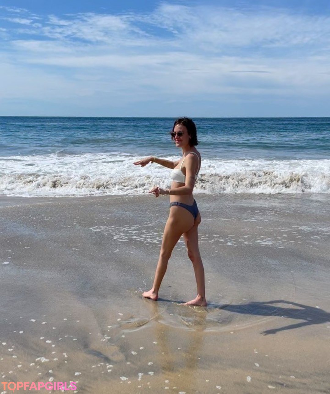 Foto desnuda filtrada de OnlyFans de Tallulah Willis #5 Foto desnuda filtrada de OnlyFans de Tallulah Willis #5