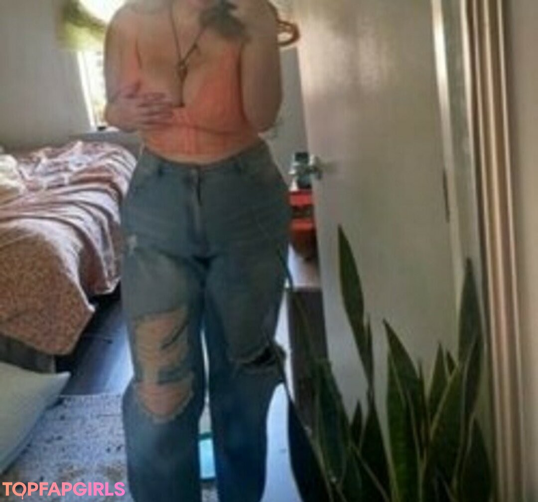 Foto desnuda filtrada de OnlyFans de Lolabotomy #14 Foto desnuda filtrada de OnlyFans de Lolabotomy #14