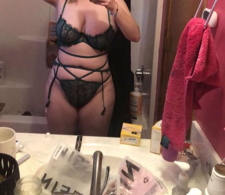 Foto desnuda filtrada de OnlyFans de Lolabotomy
