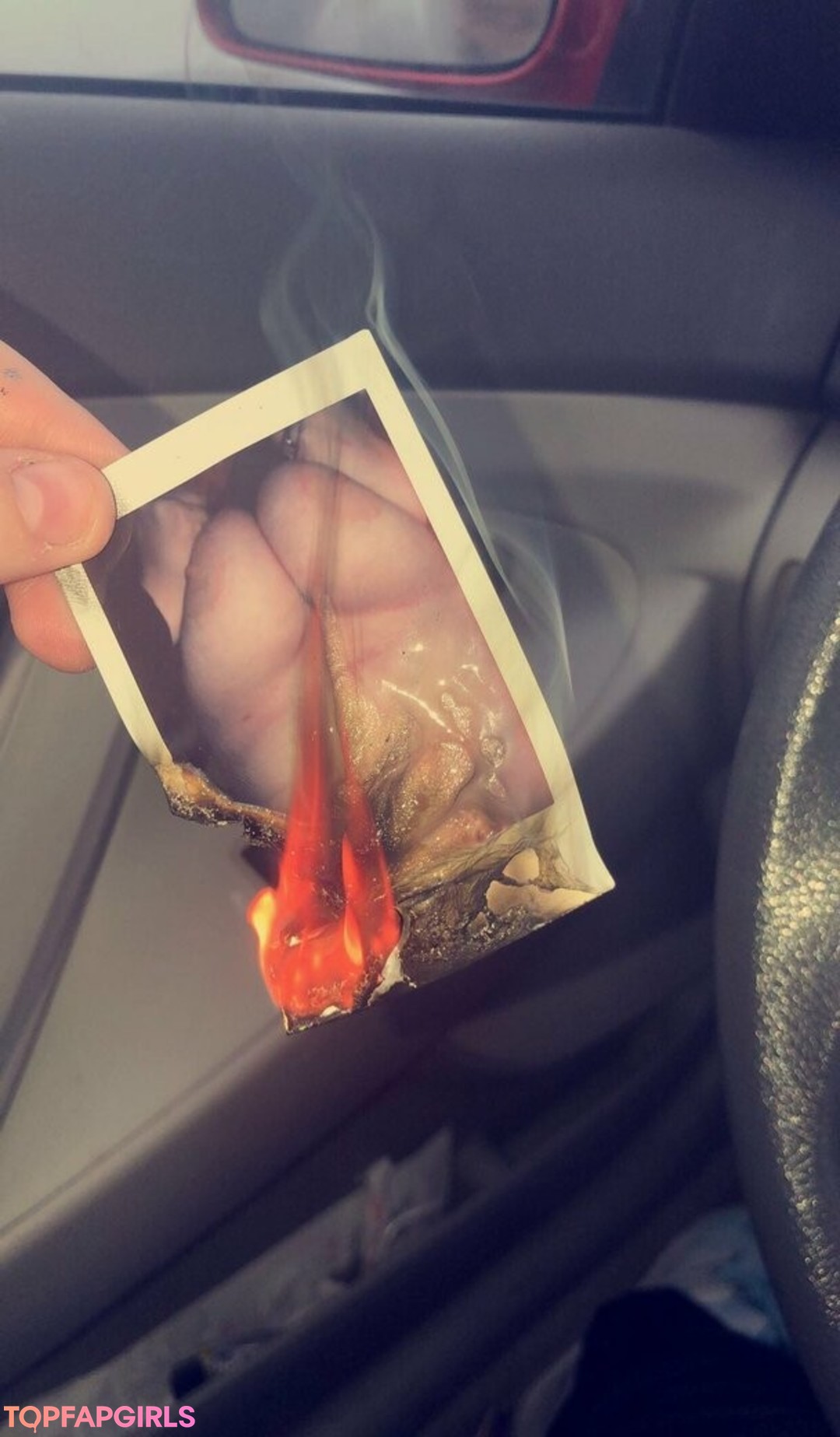 Foto desnuda filtrada de OnlyFans de Lolabotomy #3 Foto desnuda filtrada de OnlyFans de Lolabotomy #3