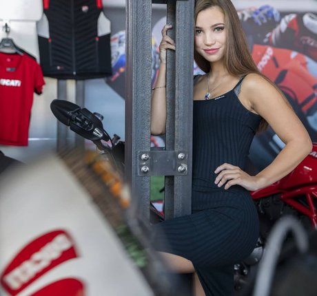 Foto desnuda filtrada de OnlyFans de Fiege Eszter