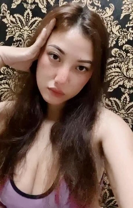 Foto desnuda filtrada de OnlyFans de Darlene Adrienne