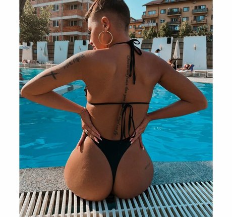 Foto desnuda filtrada de OnlyFans de Rra13