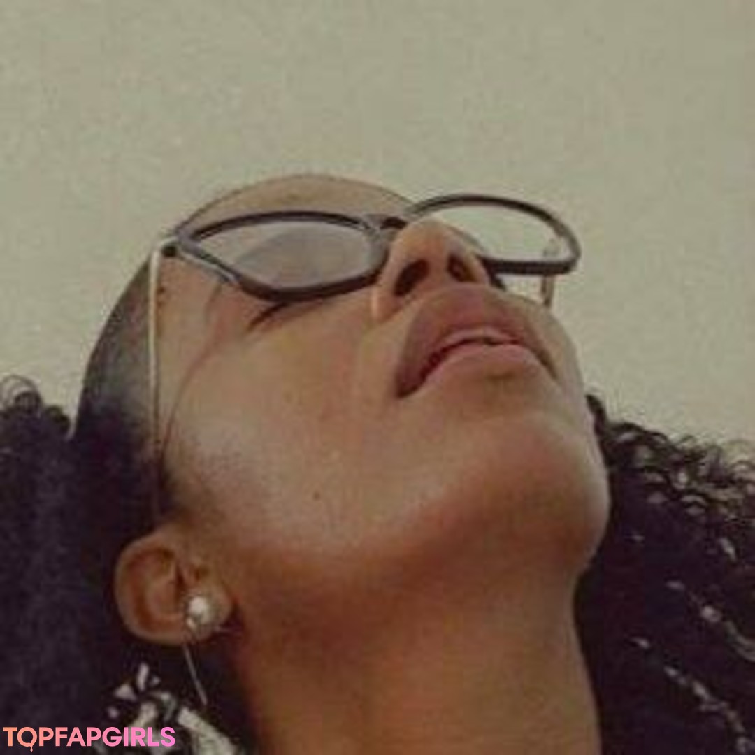 Foto desnuda filtrada de OnlyFans de Nega Barbie #5 Foto desnuda filtrada de OnlyFans de Nega Barbie #5