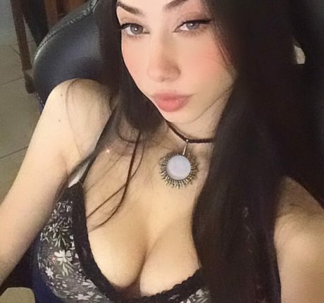 Foto desnuda filtrada de OnlyFans de Afroditejpg