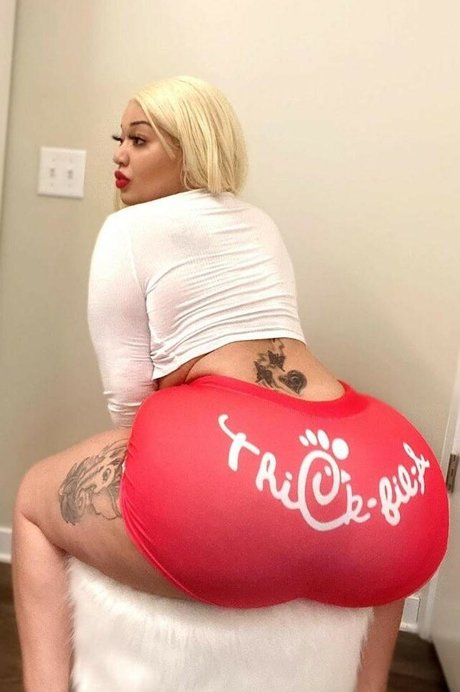 Curvyredbone