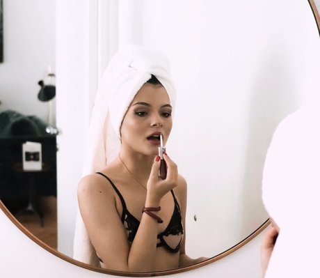 Foto desnuda filtrada de OnlyFans de Thbnlaure