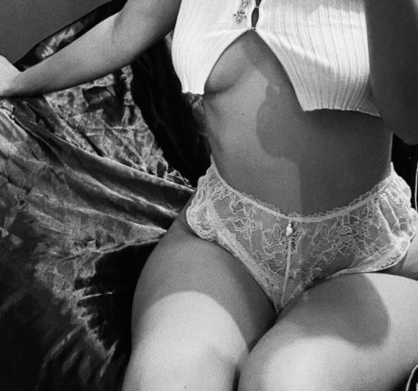 Curly_decency