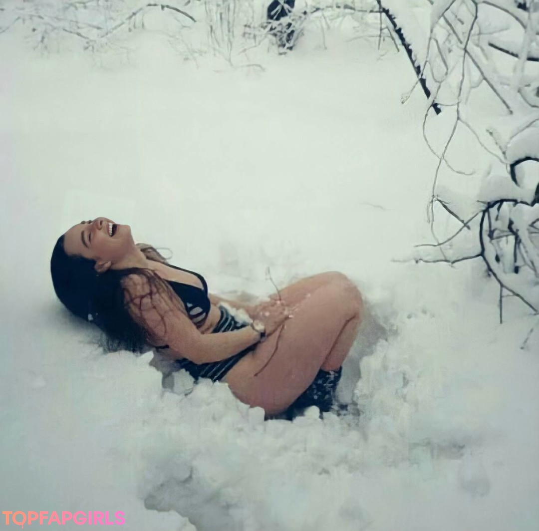 Foto desnuda filtrada de OnlyFans de Elena Deligioz #300 Foto desnuda filtrada de OnlyFans de Elena Deligioz #300