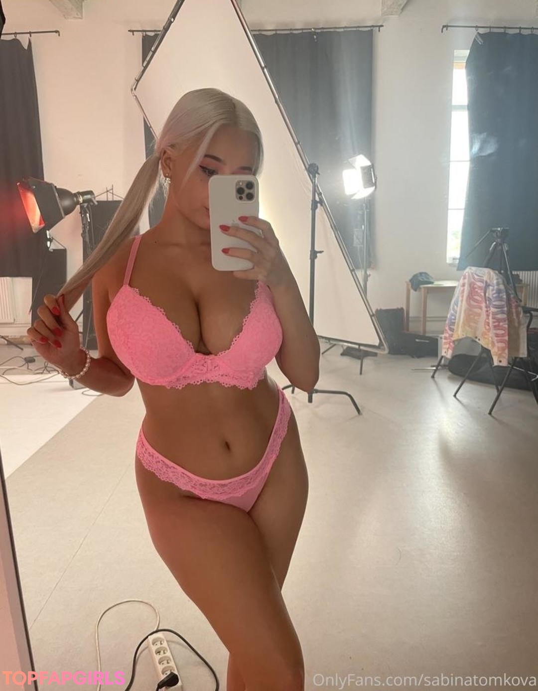 Foto desnuda filtrada de OnlyFans de Sabina Tomkova #28 Foto desnuda filtrada de OnlyFans de Sabina Tomkova #28