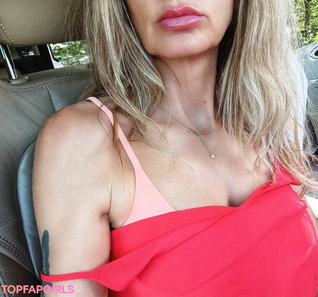 Foto desnuda filtrada de OnlyFans de Marythegym #216 Foto desnuda filtrada de OnlyFans de Marythegym #216