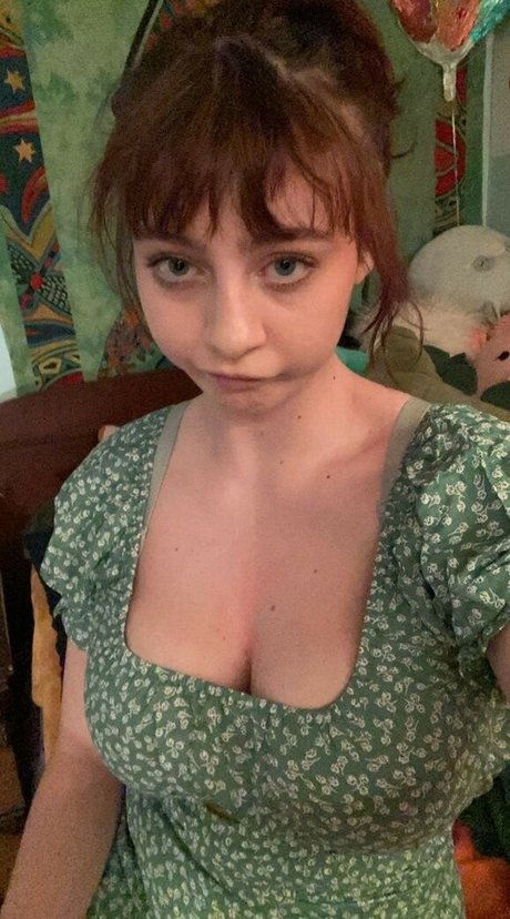 Foto desnuda filtrada de OnlyFans de Gulliblecream288