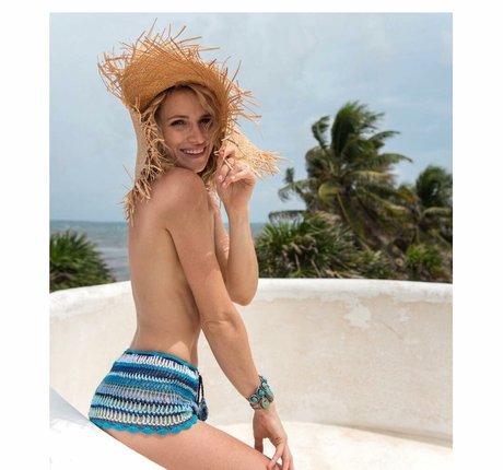 Shantel VanSanten