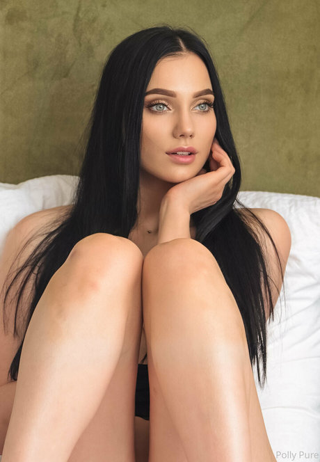 Foto desnuda filtrada de OnlyFans de Polly Pure