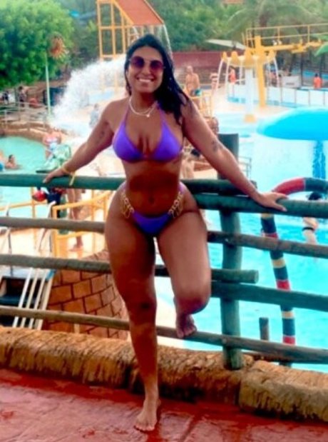 Foto desnuda filtrada de OnlyFans de Gi Souza