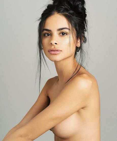 Foto desnuda filtrada de OnlyFans de Sophia Esperanza