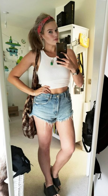 Hollie Bennett