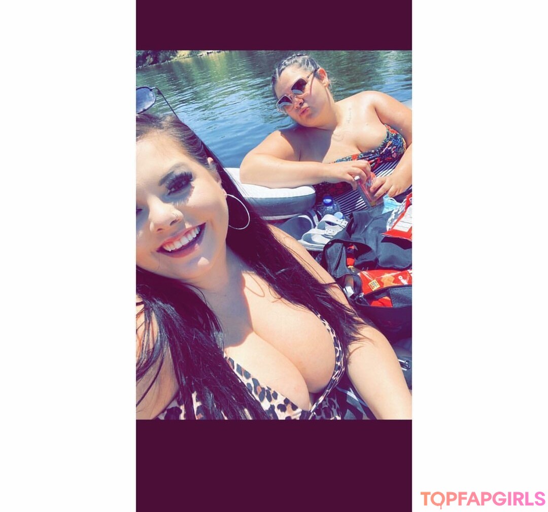 Foto desnuda filtrada de OnlyFans de Lilly Zamora #69 Foto desnuda filtrada de OnlyFans de Lilly Zamora #69