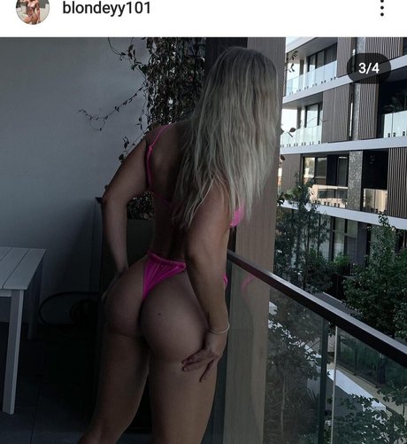 Foto desnuda filtrada de OnlyFans de Blondeyy101