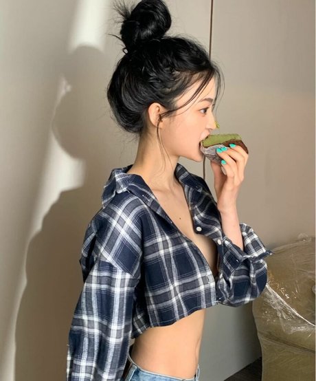 Foto desnuda filtrada de OnlyFans de Somsomo0o
