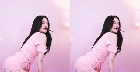 Foto desnuda filtrada de OnlyFans de Somsomo0o