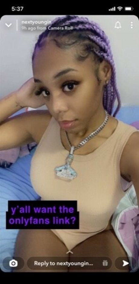 Foto desnuda filtrada de OnlyFans de Baddie Kaine
