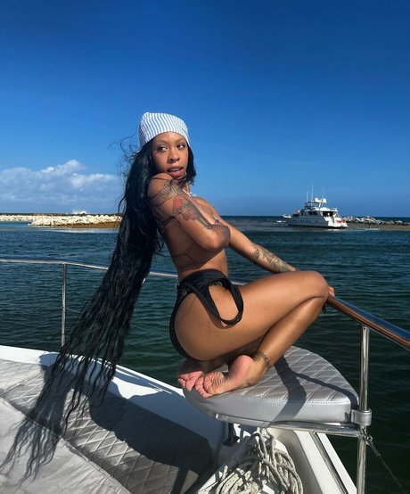 Foto desnuda filtrada de OnlyFans de Rico Nasty