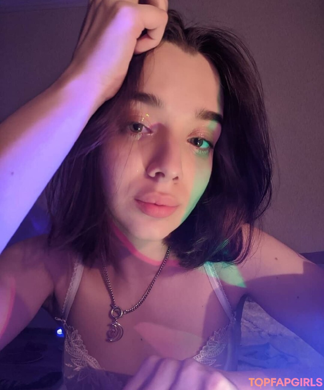 Foto desnuda filtrada de OnlyFans de Yourlovesofia #12 Foto desnuda filtrada de OnlyFans de Yourlovesofia #12
