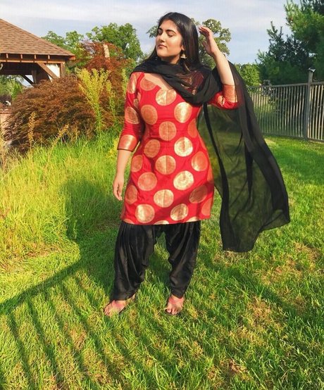 Foto desnuda filtrada de OnlyFans de Sanjana