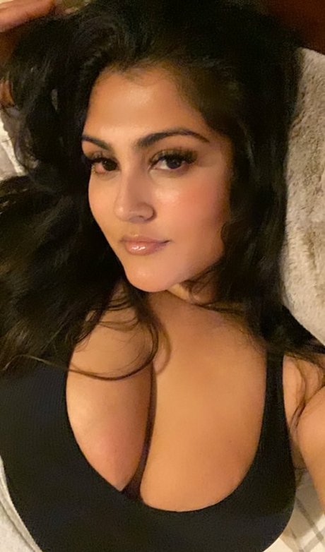 Foto desnuda filtrada de OnlyFans de Sanjana